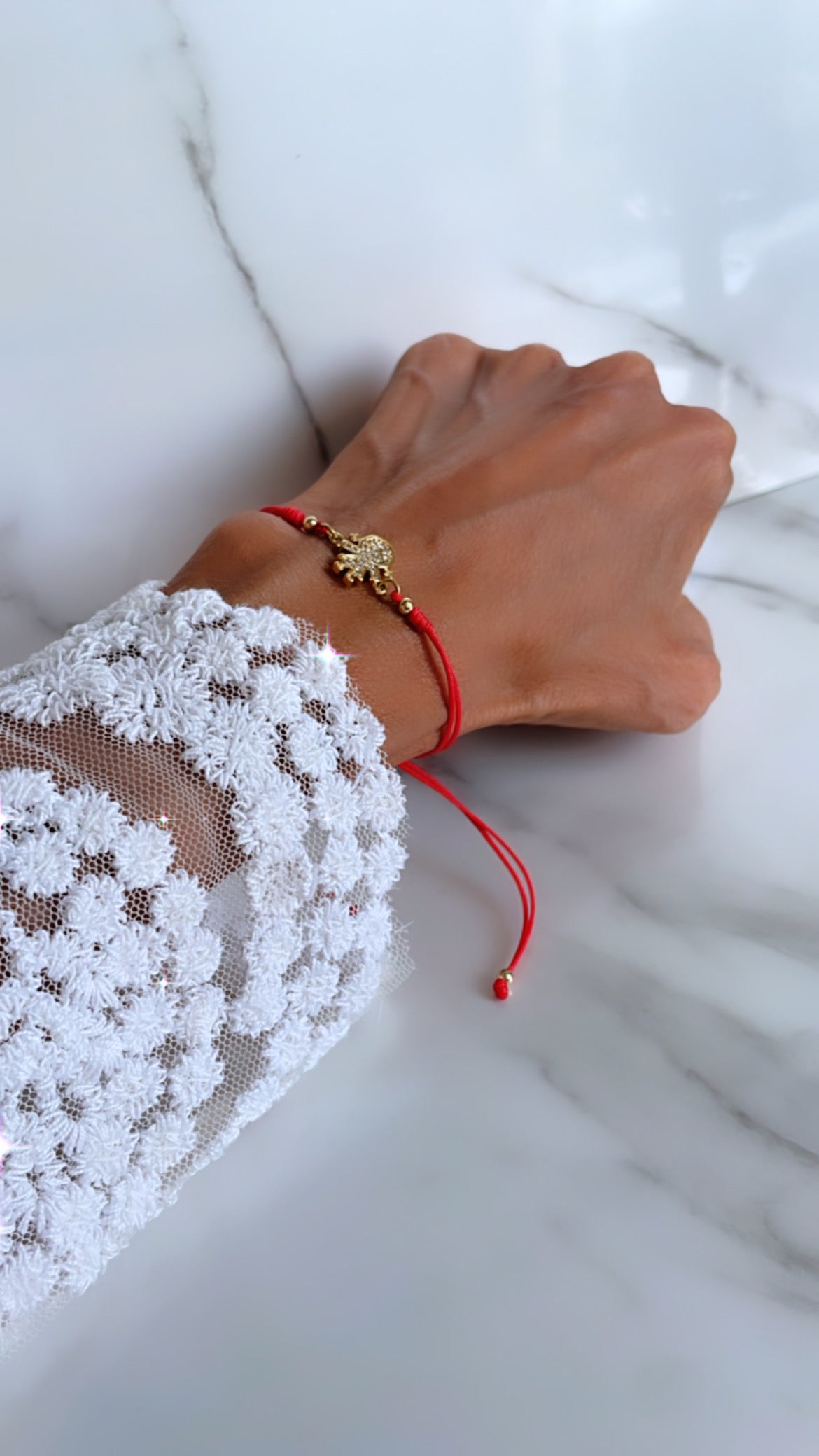 Pulsera hilo niña rojo