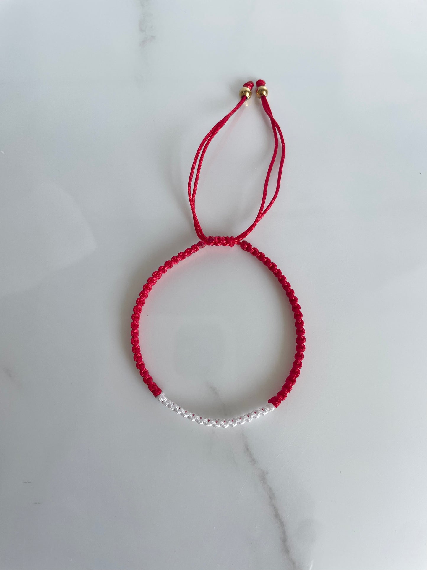 Pulsera tejida Perú bandera