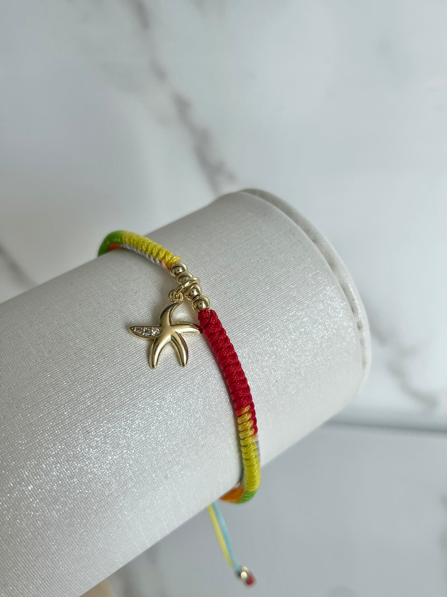 Pulsera tejida citrica, estrella