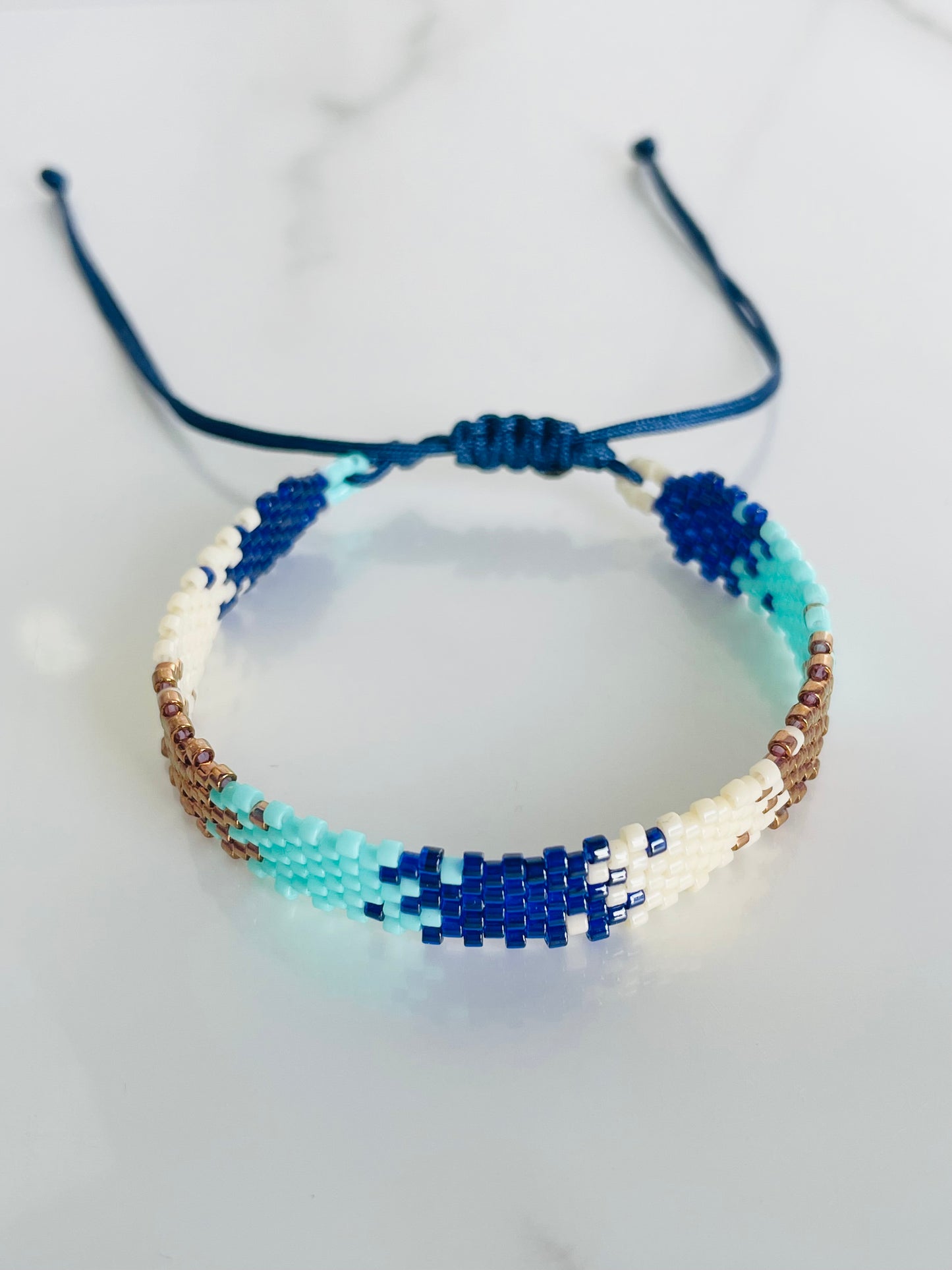 Pulsera Miyuki delgada azul y verde